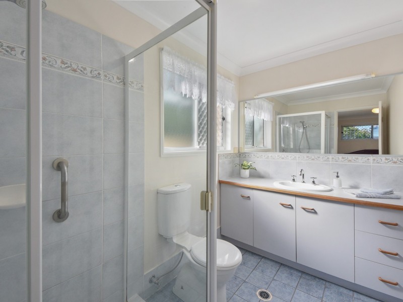 32 Cosme Place, Bridgeman Downs QLD 4035