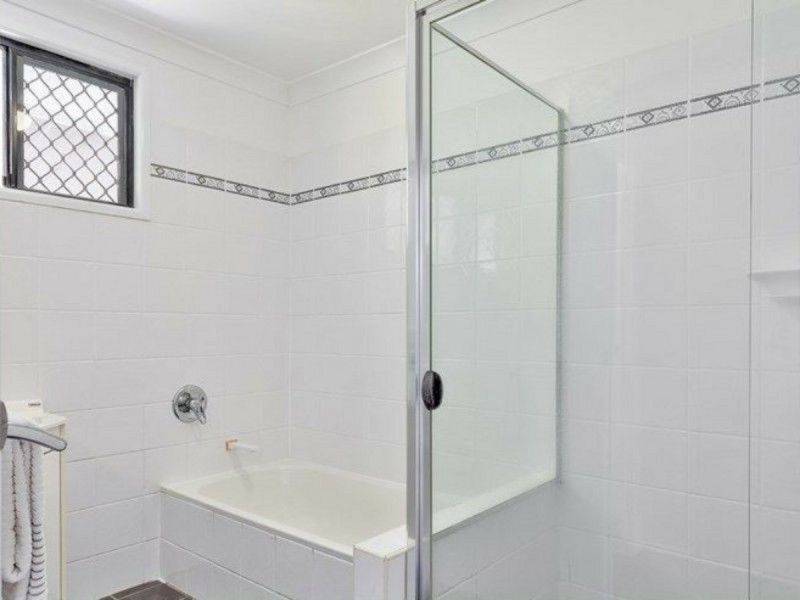 19 Kilburn Street, Chermside QLD 4032