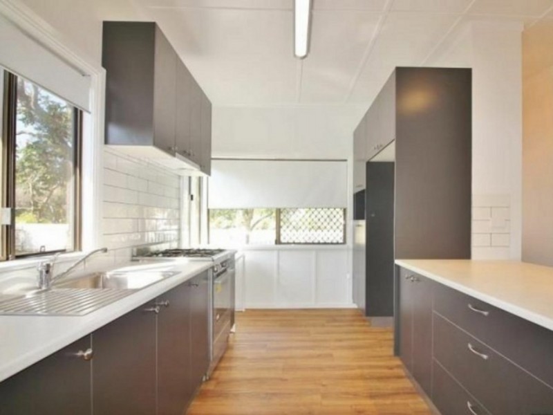 4 Boona Street, Petrie QLD 4502