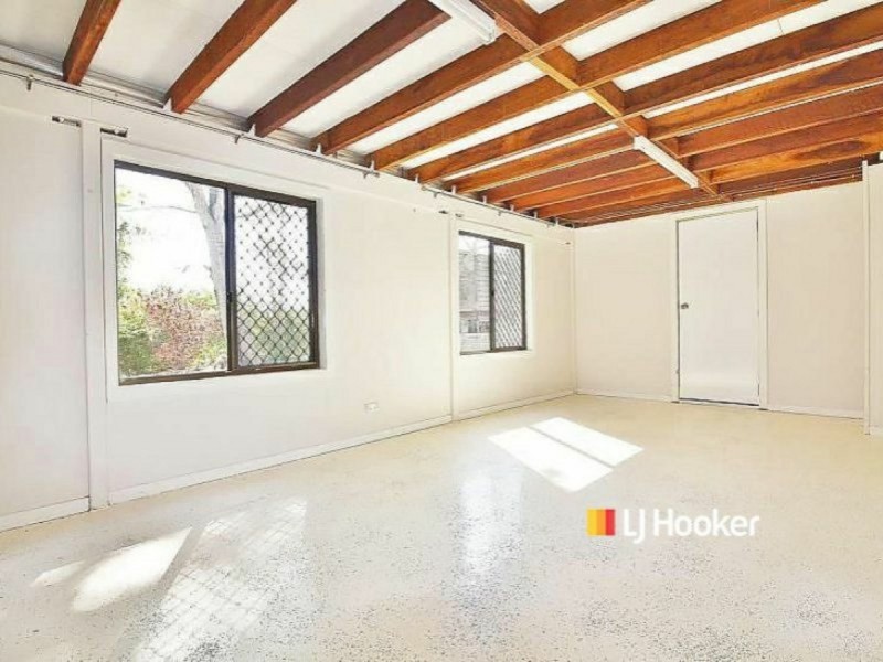 4 Boona Street, Petrie QLD 4502