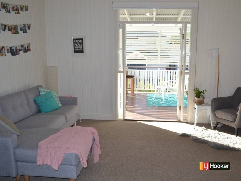 100A Hoskins Street, Sandgate QLD 4017