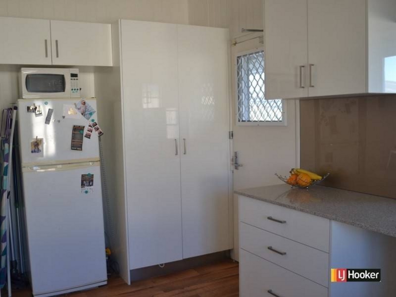 100A Hoskins Street, Sandgate QLD 4017