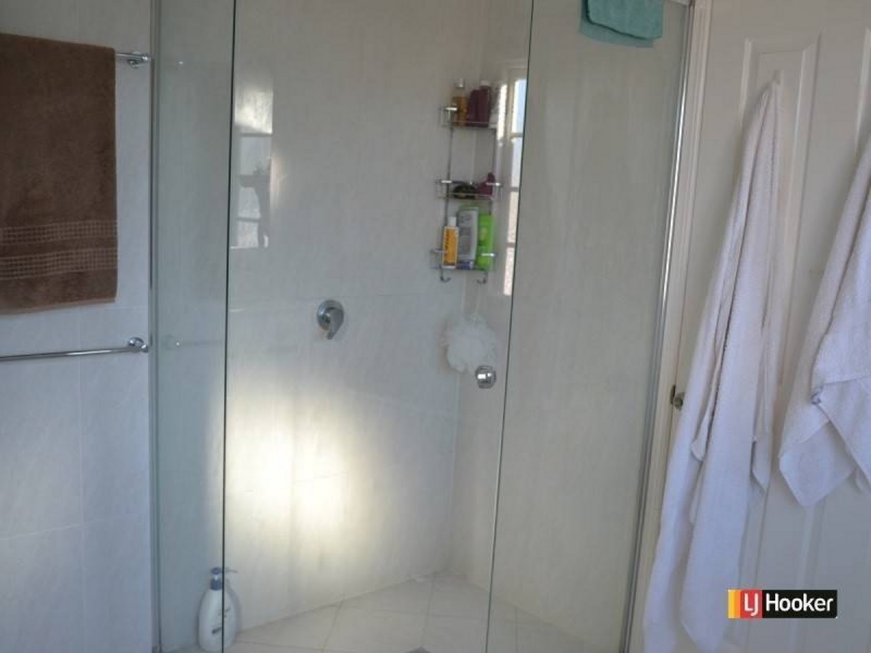 100A Hoskins Street, Sandgate QLD 4017