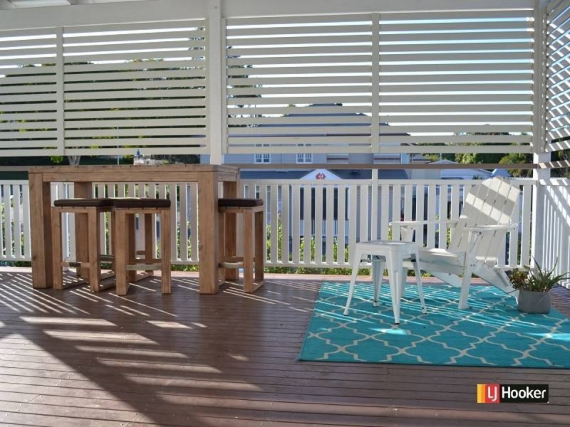 100A Hoskins Street, Sandgate QLD 4017