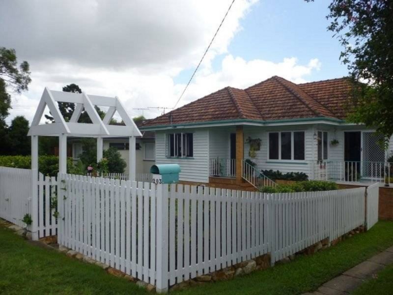 203 Hamilton Road, Wavell Heights QLD 4012