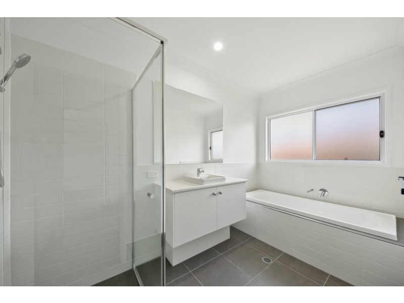 15 Pacific Street, Chermside West QLD 4032