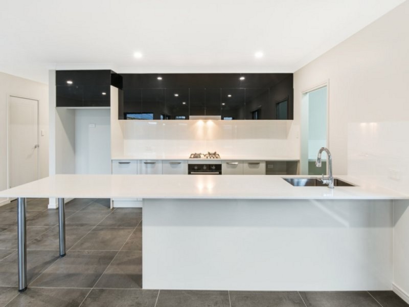 37 Brockman Drive, Upper Kedron QLD 4055