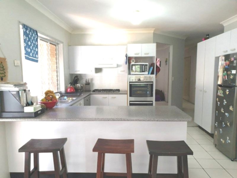 3 Parkview Place, Bridgeman Downs QLD 4035