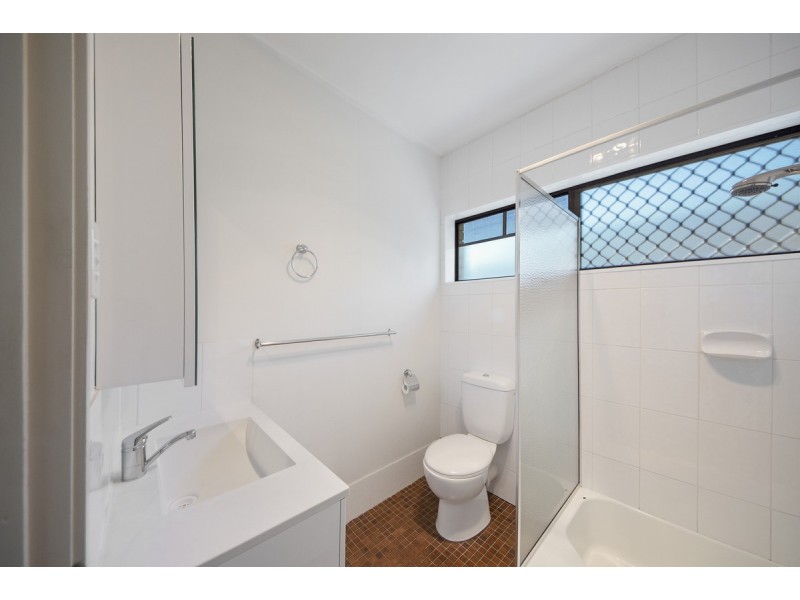 2/195 Webster Road, Stafford QLD 4053