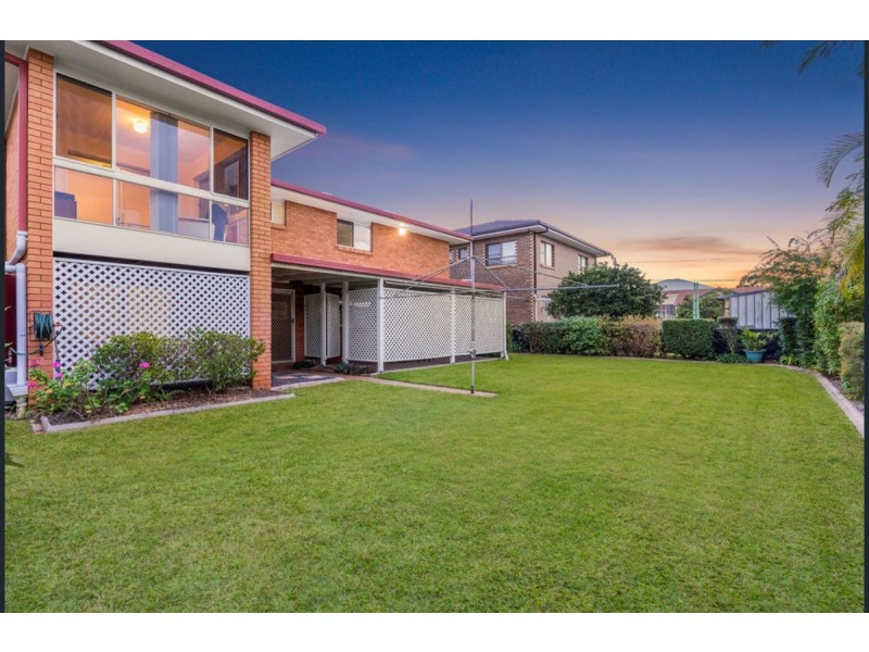 230 Randall Road, Wynnum West QLD 4178