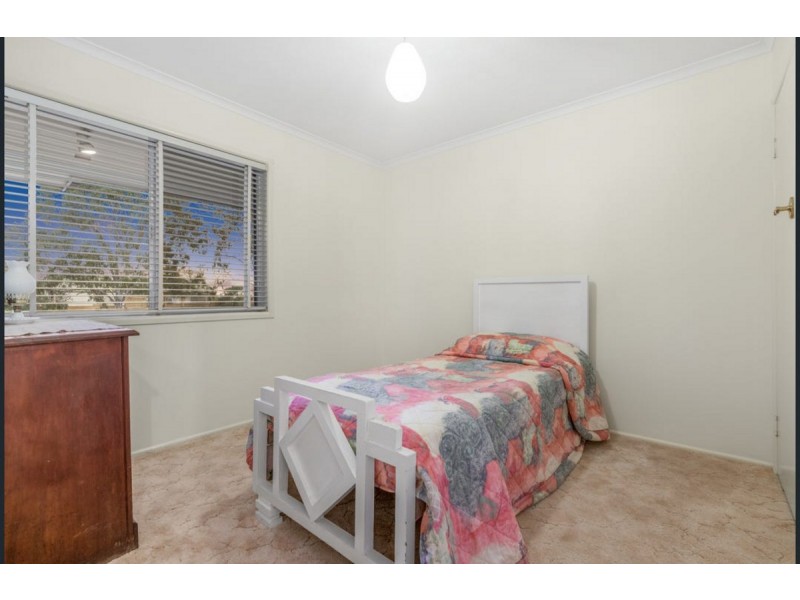 230 Randall Road, Wynnum West QLD 4178