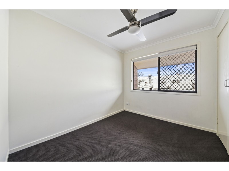2/11 Balcara Avenue, Carseldine QLD 4034