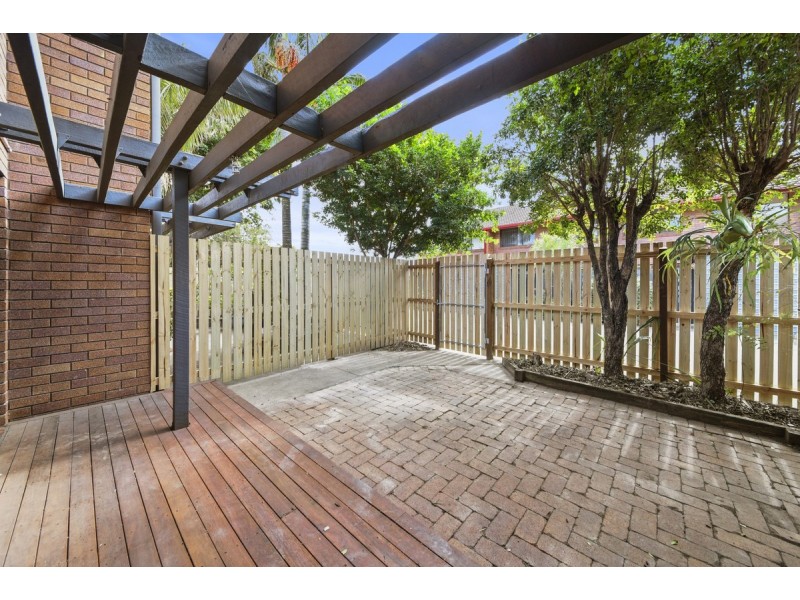 2/11 Balcara Avenue, Carseldine QLD 4034