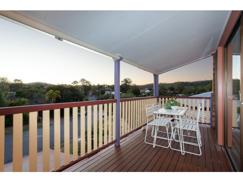 7 Leckmy Street, Ferny Grove QLD 4055