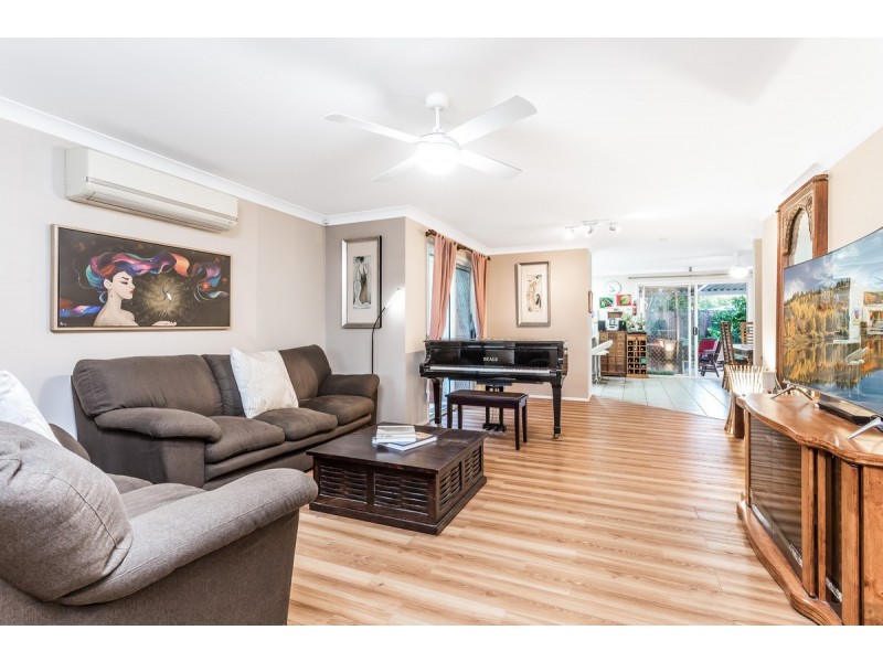 23 Azalea Crescent, Fitzgibbon QLD 4018