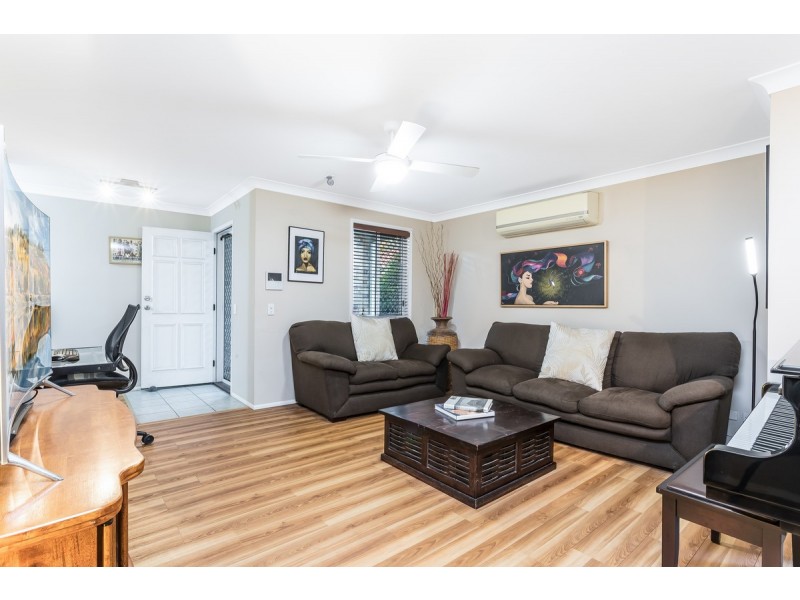 23 Azalea Crescent, Fitzgibbon QLD 4018
