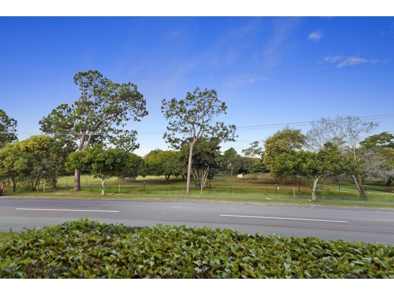 10 Ridley Road, Bridgeman Downs QLD 4035