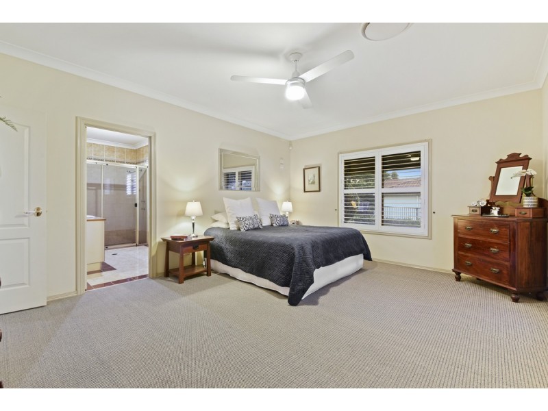 10 Ridley Road, Bridgeman Downs QLD 4035