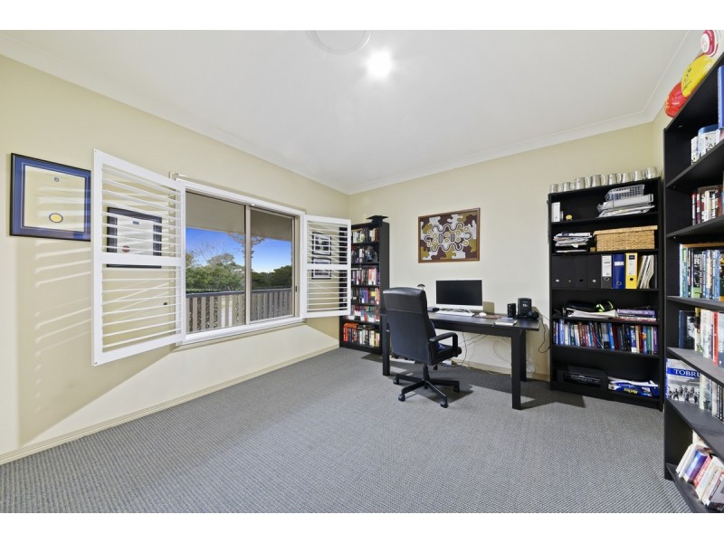 10 Ridley Road, Bridgeman Downs QLD 4035