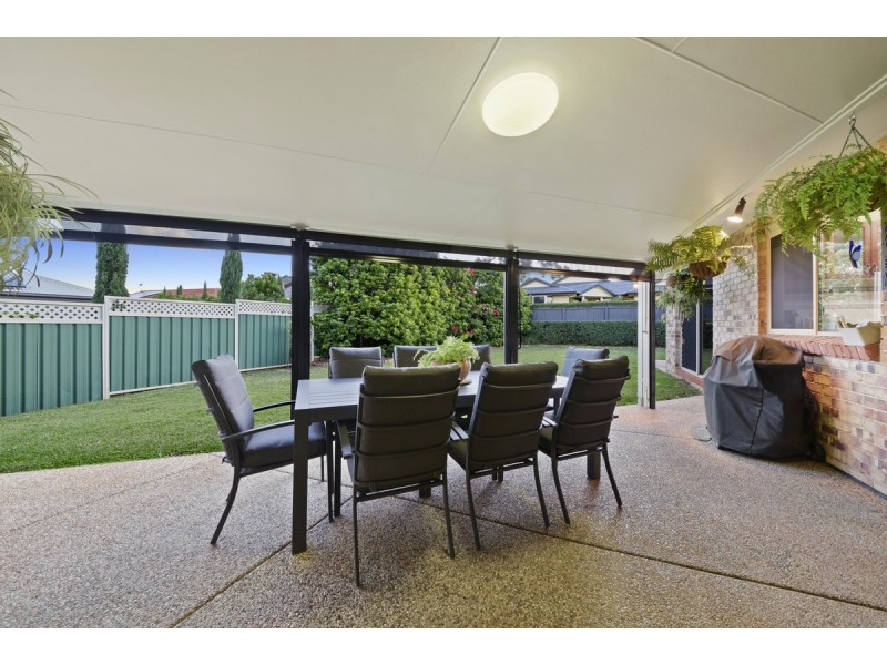 10 Ridley Road, Bridgeman Downs QLD 4035