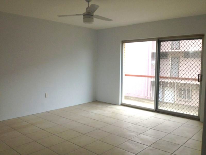 2/61 Wallace Street, Chermside QLD 4032