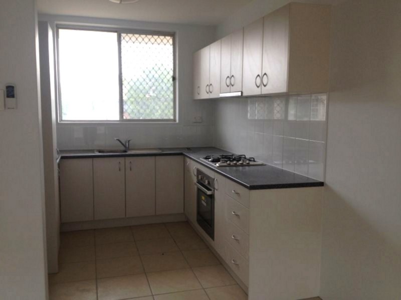 2/61 Wallace Street, Chermside QLD 4032