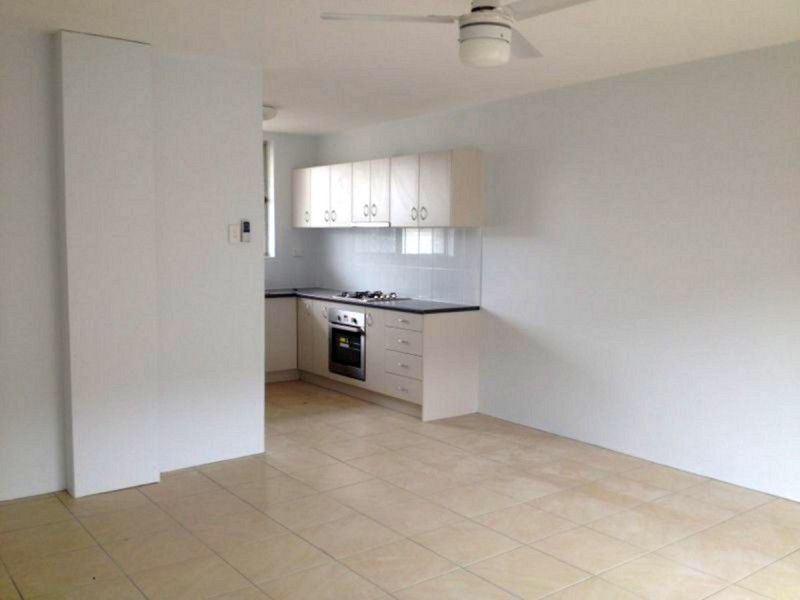 2/61 Wallace Street, Chermside QLD 4032