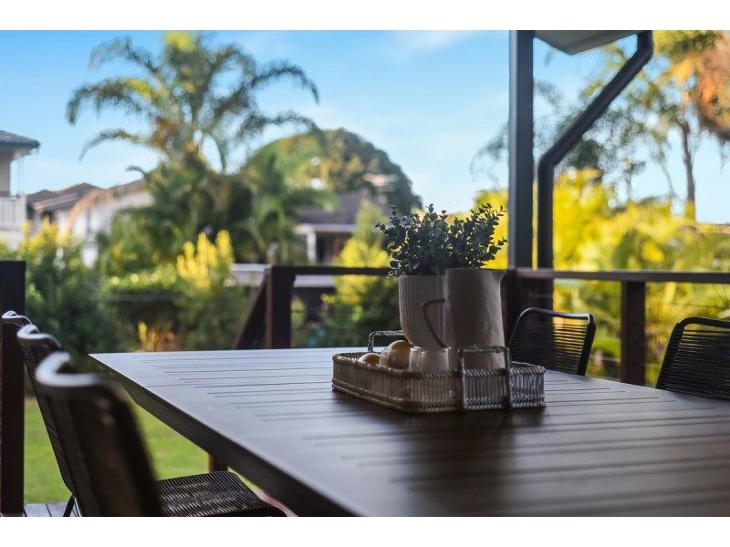 16 Caronga Street, Wavell Heights QLD 4012