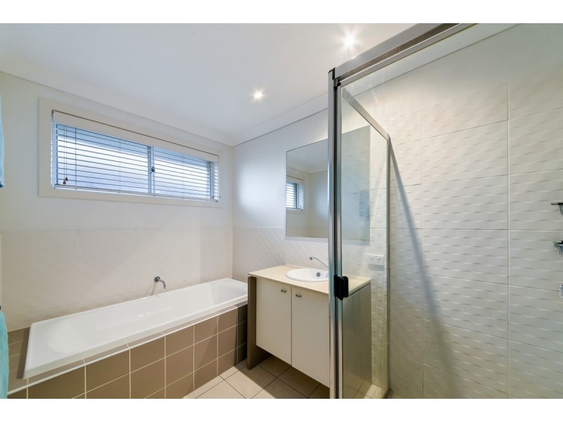 4 Pressland Street, Carseldine QLD 4034