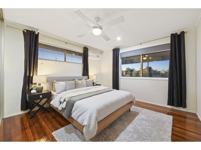 24 Gordon Road, Ferny Hills QLD 4055