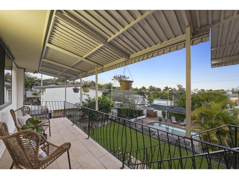 24 Gordon Road, Ferny Hills QLD 4055