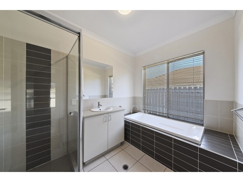 18 Steven Court, Narangba QLD 4504