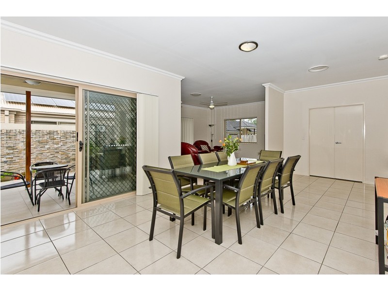 9 Gardenia Place, Bridgeman Downs QLD 4035