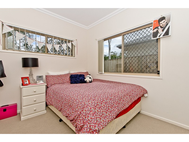 9 Gardenia Place, Bridgeman Downs QLD 4035