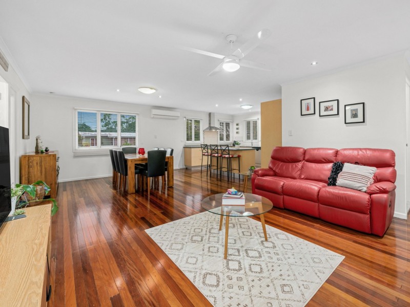 32 Redbourne Street, Chermside West QLD 4032