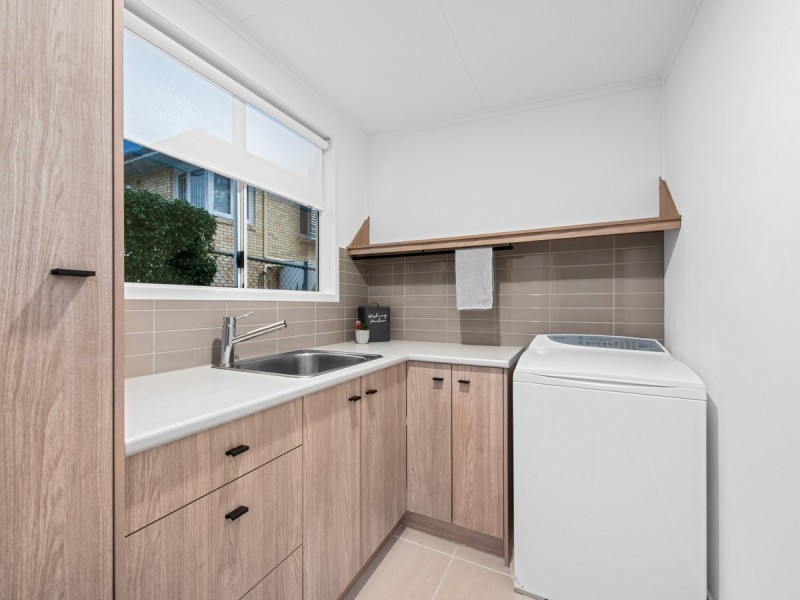 32 Redbourne Street, Chermside West QLD 4032