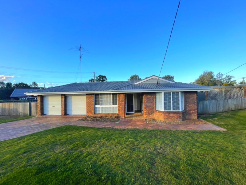 4 Hylacola Street, Albany Creek QLD 4035