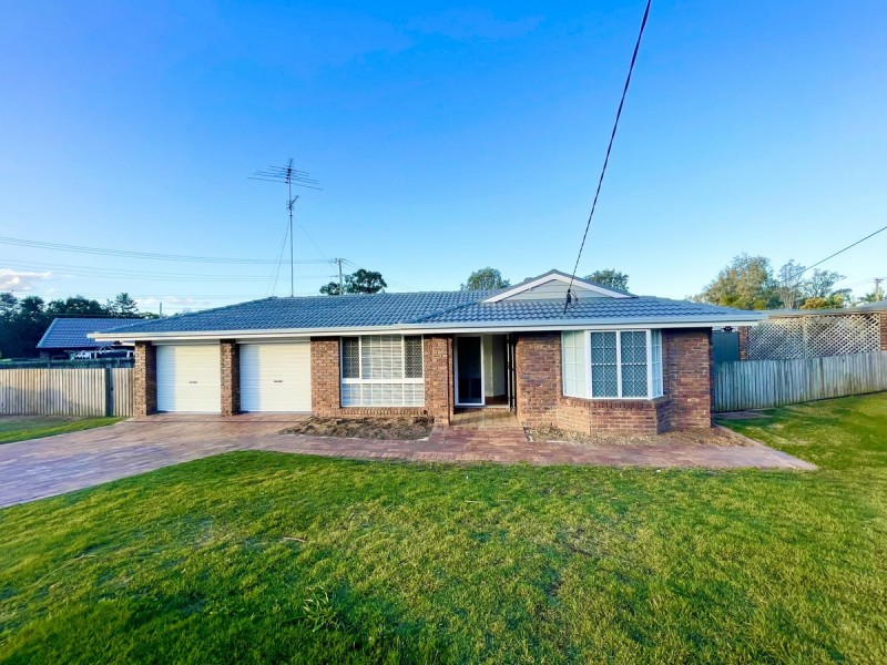 4 Hylacola Street, Albany Creek QLD 4035