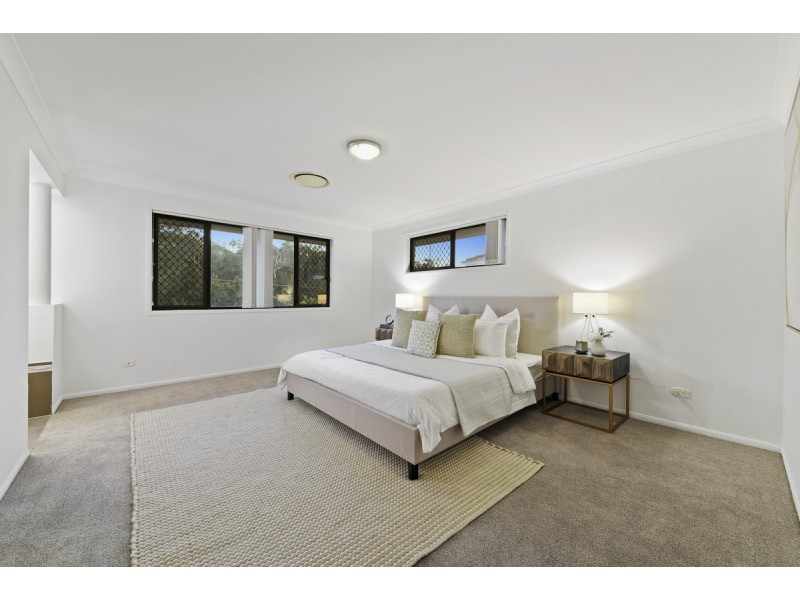 18 Crowcombe Place, Carseldine QLD 4034