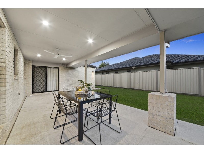 18 Crowcombe Place, Carseldine QLD 4034