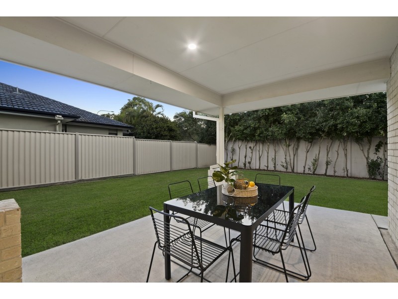 18 Crowcombe Place, Carseldine QLD 4034