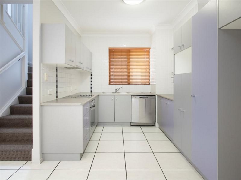 1/27 Latham Street, Chermside QLD 4032