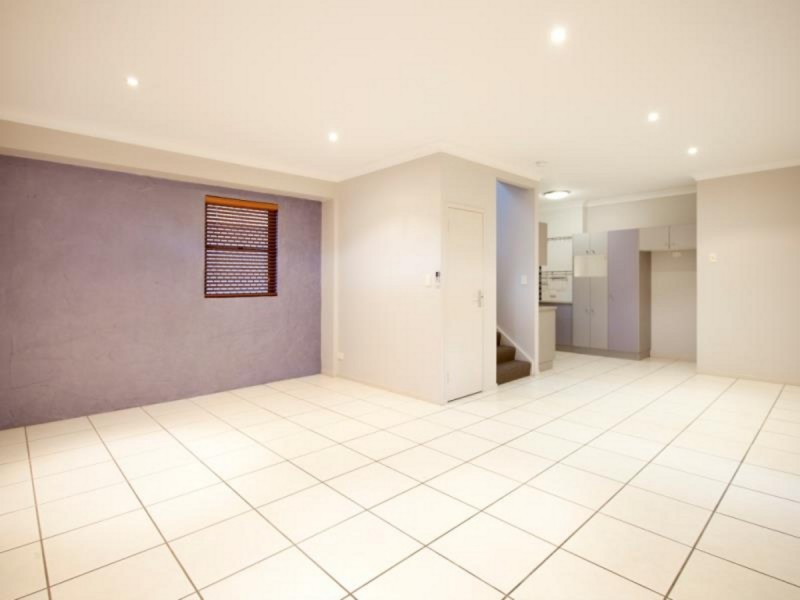 1/27 Latham Street, Chermside QLD 4032