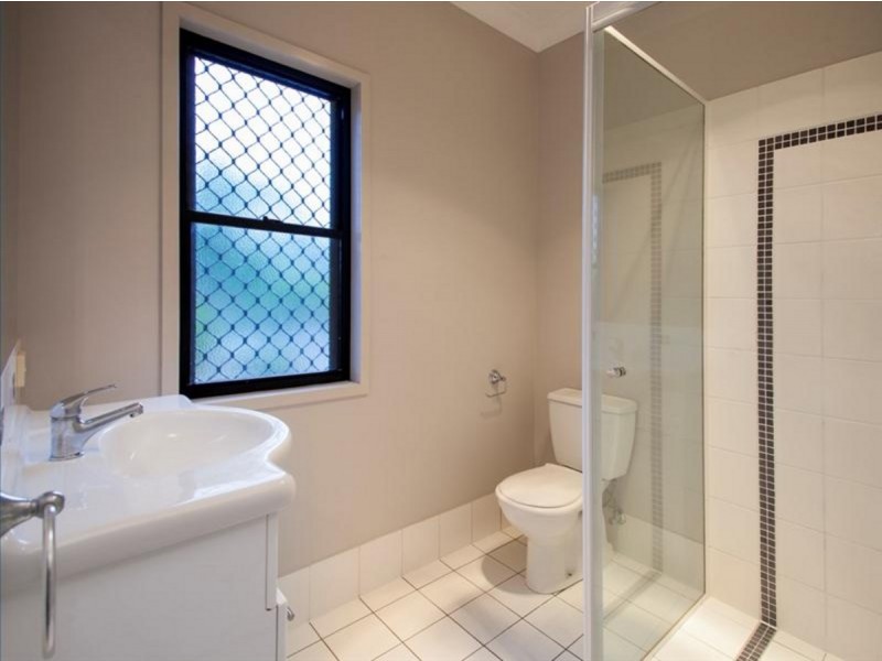 1/27 Latham Street, Chermside QLD 4032