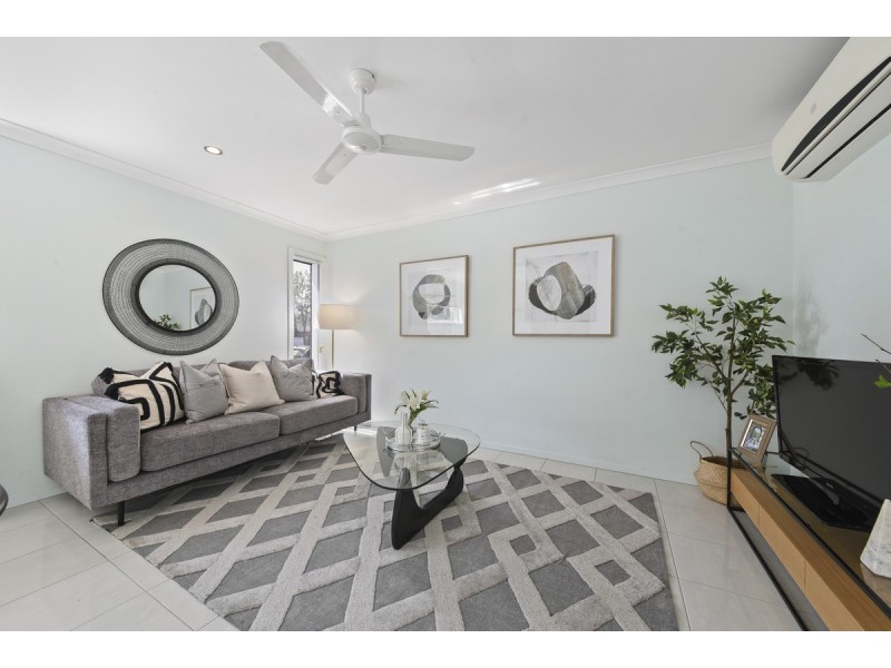 45 Jenolan Lane, Fitzgibbon QLD 4018