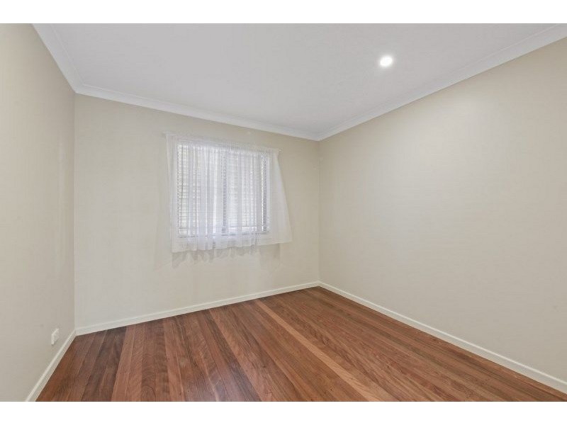 9 Graymond Street, Chermside West QLD 4032
