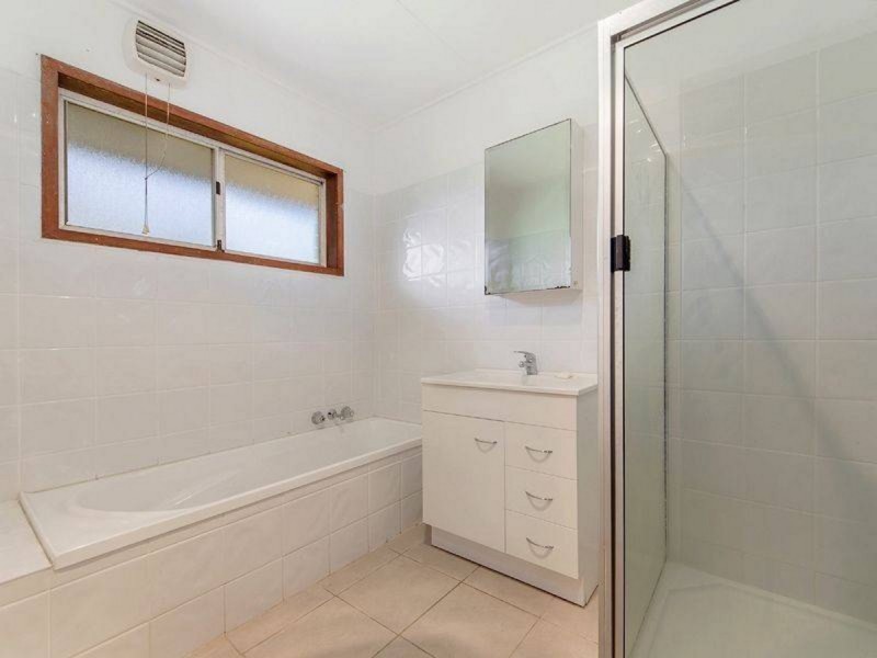 52 Beeville Road, Petrie QLD 4502