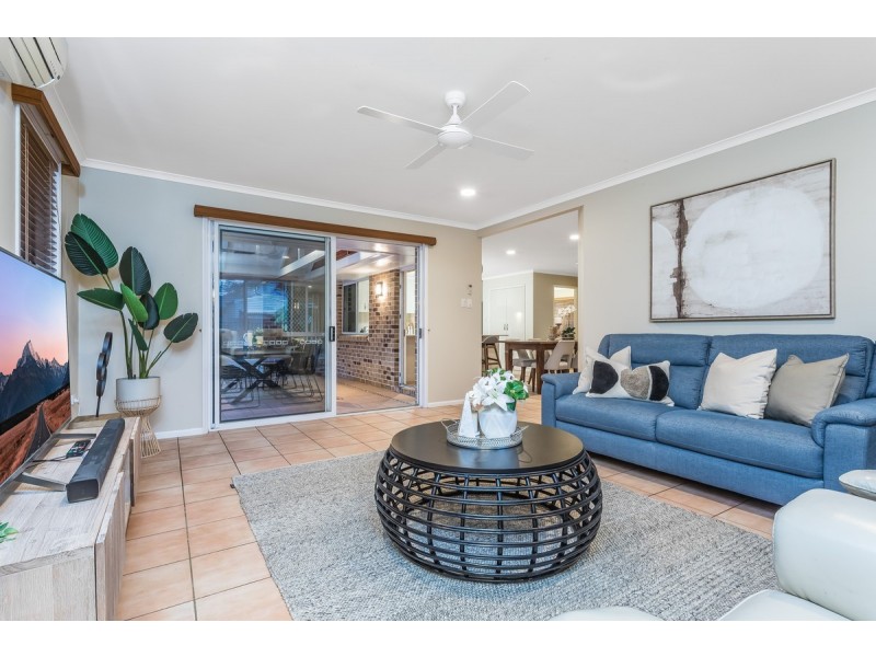 36 Bangalow Street, Bridgeman Downs QLD 4035