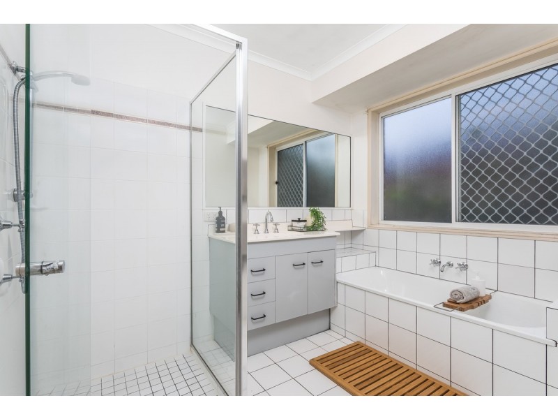 36 Bangalow Street, Bridgeman Downs QLD 4035