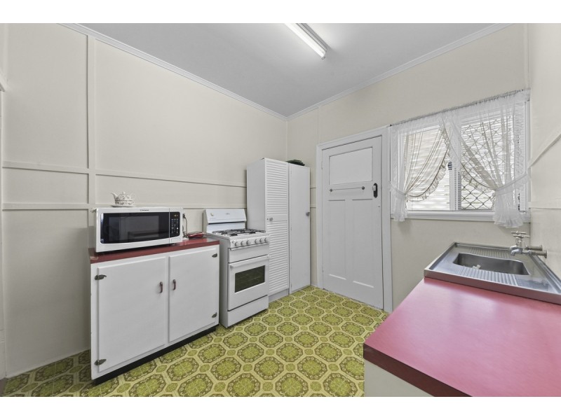 24 Lloyd Street, Brighton QLD 4017